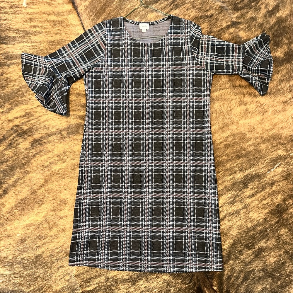 Cute Mauve/Black Plaid Dress